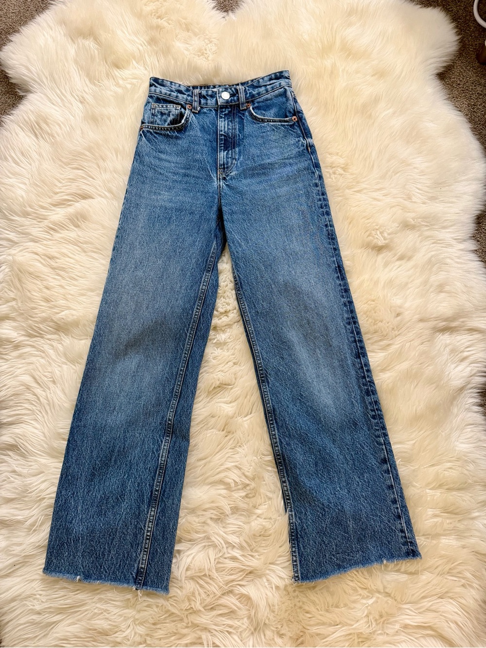 Zara high rise wide leg jeans size 00